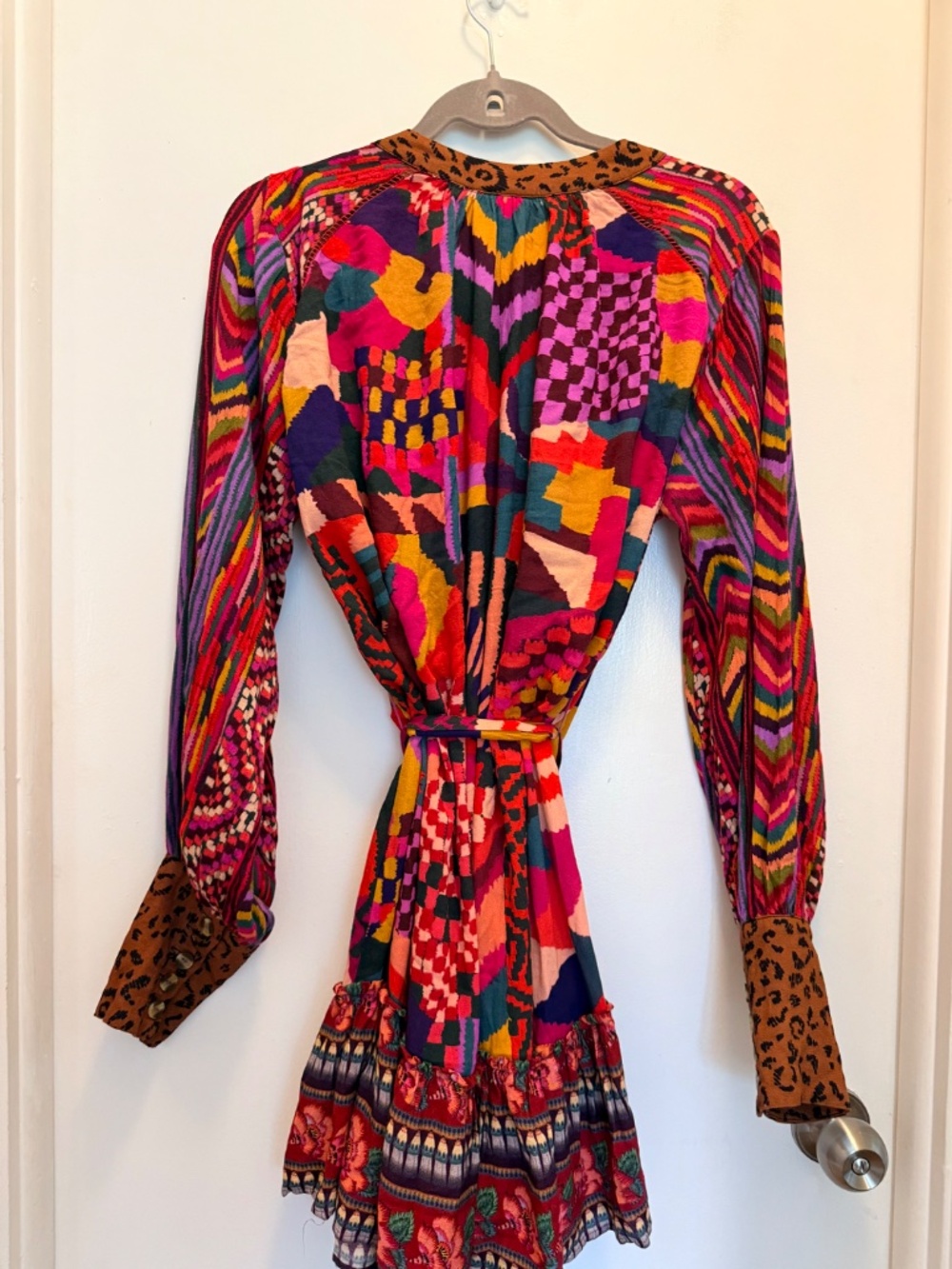 Vibrant, eclectic Farm Rio dress (M) - Picture 8 of 8